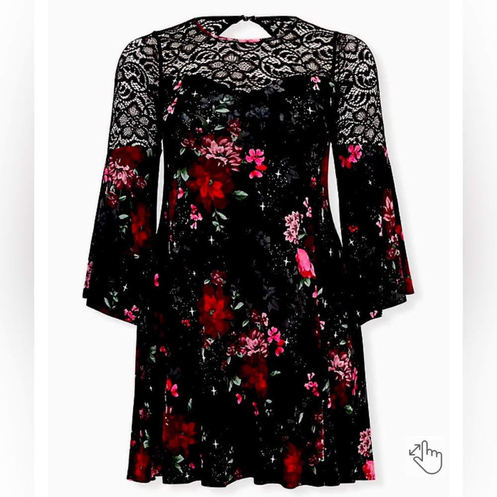 Torrid Super Soft Lace Bell Sleeve Dress; Black Floral; Size 00 (10)